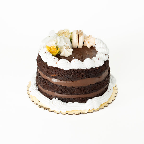 Bizcocho de Chocolate relleno con cremoso de chocolate – Postres tradicionales